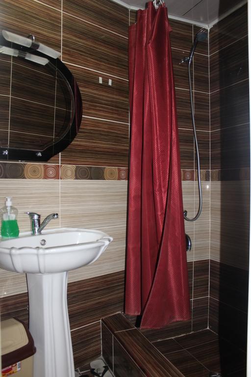 Lela Apartments Tbilisi Quarto foto